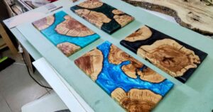 Read more about the article Exploring the Beauty of Epoxy Resin Art in Sotogrande and Marbella