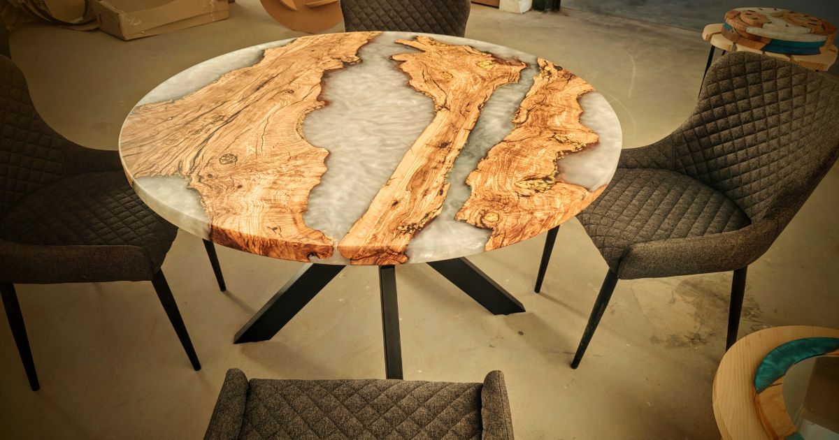 You are currently viewing Epoxy Resin Olive Wood Tables: Where Luxury Meets Craftsmanship in Southern Spain